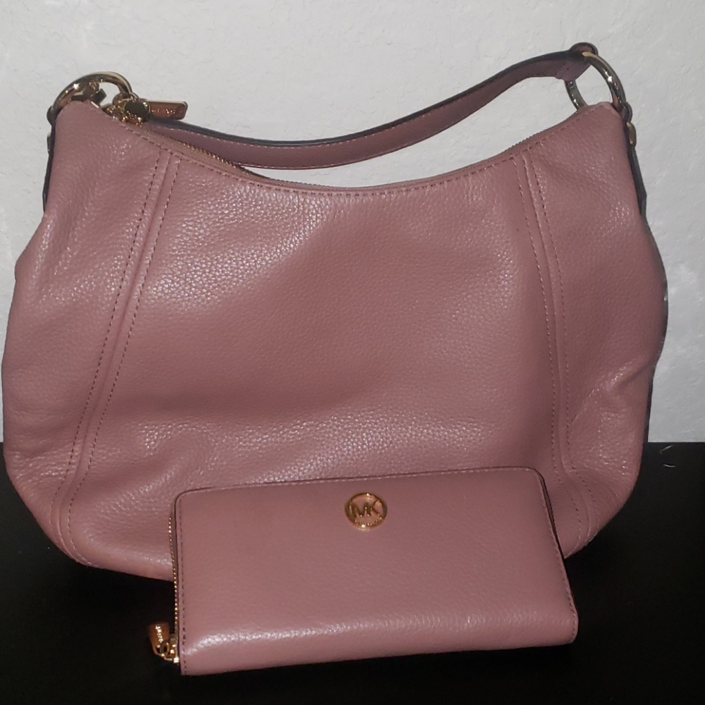 Micheal Kors Purse